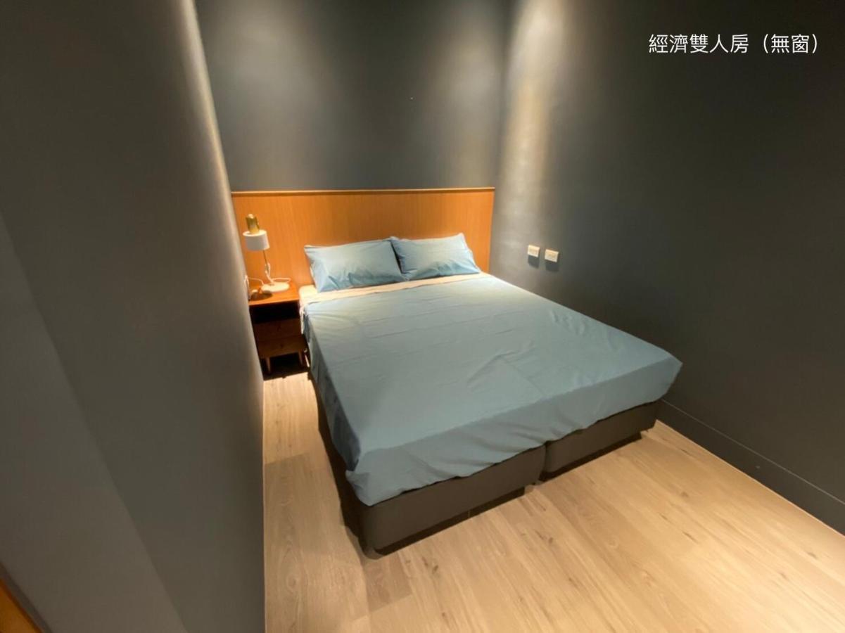 良文旅2館ryou Hotel Vintage - II Tainan Exterior foto