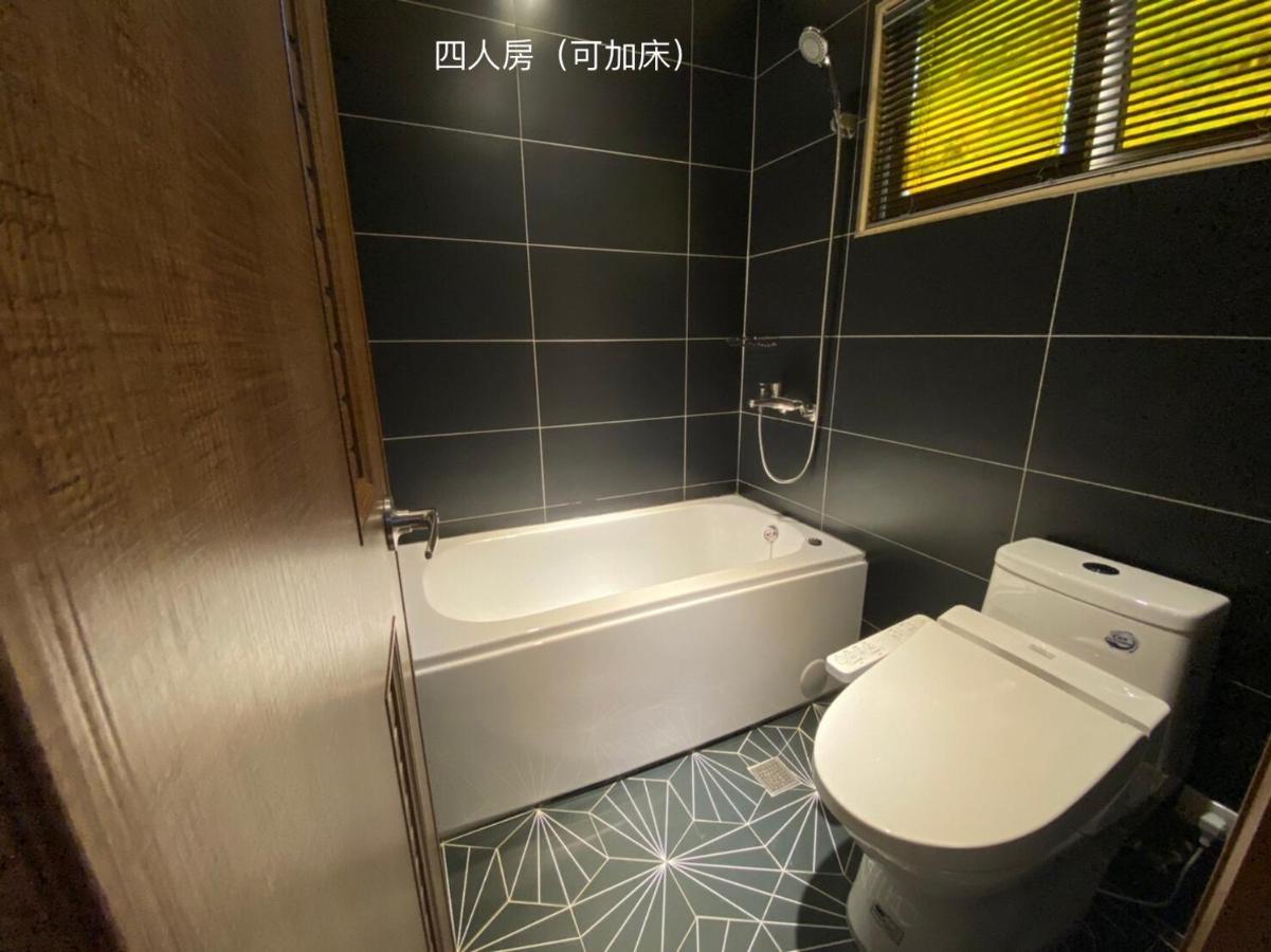 良文旅2館ryou Hotel Vintage - II Tainan Exterior foto