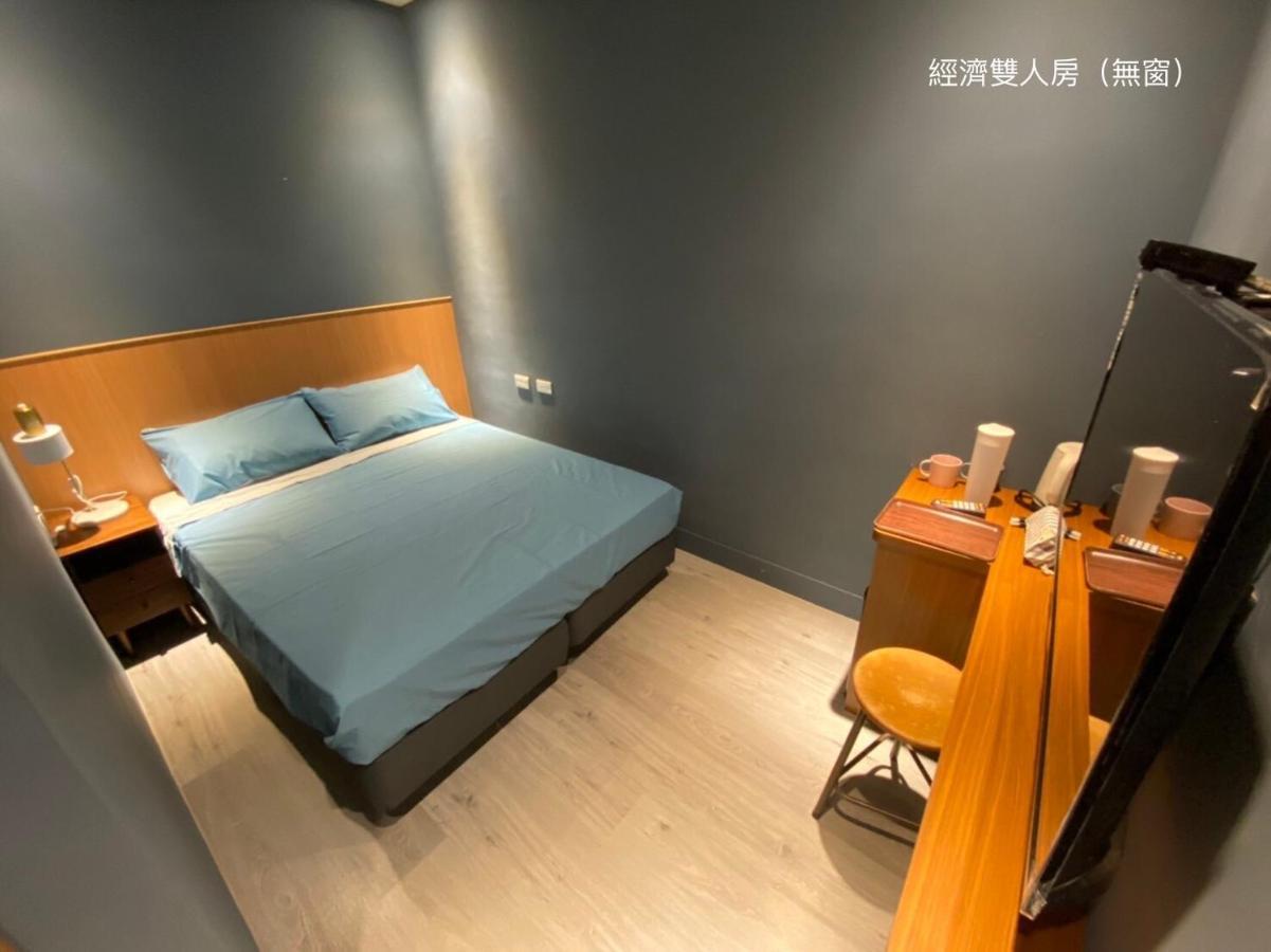 良文旅2館ryou Hotel Vintage - II Tainan Exterior foto